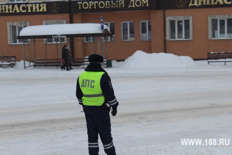 Сотрудники Госавтоинспекции проведут рейд по предупреждению нарушений ПДД пешеходами и водителями, нарушающими правила проезда пешеходных переходов.