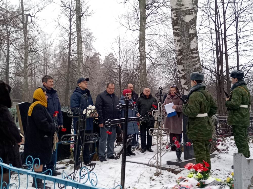 Сегодня, 03 декабря 2024 года у могилы неизвестного солдата состоялось торжественное мероприятие, посвящённое памятной дате «День неизвестного солдата»..