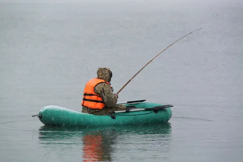 Рыболов - будь осторожен на воде осенью!. Рыболов - будь осторожен на воде осенью!.