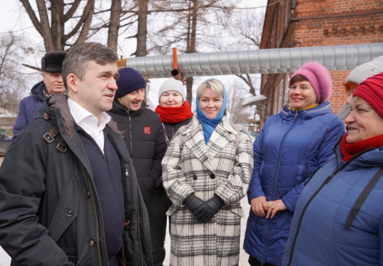 В ВЕРХНЕЙ ЧАСТИ ГОРОДА ЮРЬЕВЕЦ ЗАВЕРШИЛИ СТРОИТЕЛЬСТВО ГАЗОПРОВОДА ДЛЯ 700 ДОМОВ И ВЕДУТ СЕТИ В НИЖНЕЙ ЧАСТИ ГОРОДА. В ВЕРХНЕЙ ЧАСТИ ГОРОДА ЮРЬЕВЕЦ ЗАВЕРШИЛИ СТРОИТЕЛЬСТВО ГАЗОПРОВОДА ДЛЯ 700 ДОМОВ И ВЕДУТ СЕТИ В НИЖНЕЙ ЧАСТИ ГОРОДА.